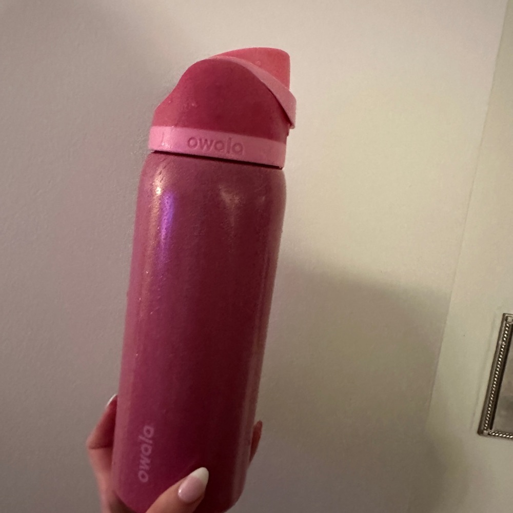 Owala Back Girl (used)